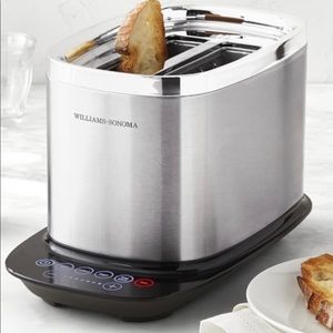 Williams Sonoma Signature Touch 2-Slice Toaster